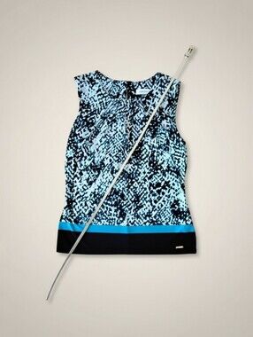 Calvin Klein Bundle Abstract Sleeveless Top w/Gold Logo & Gold Belt – Size Med